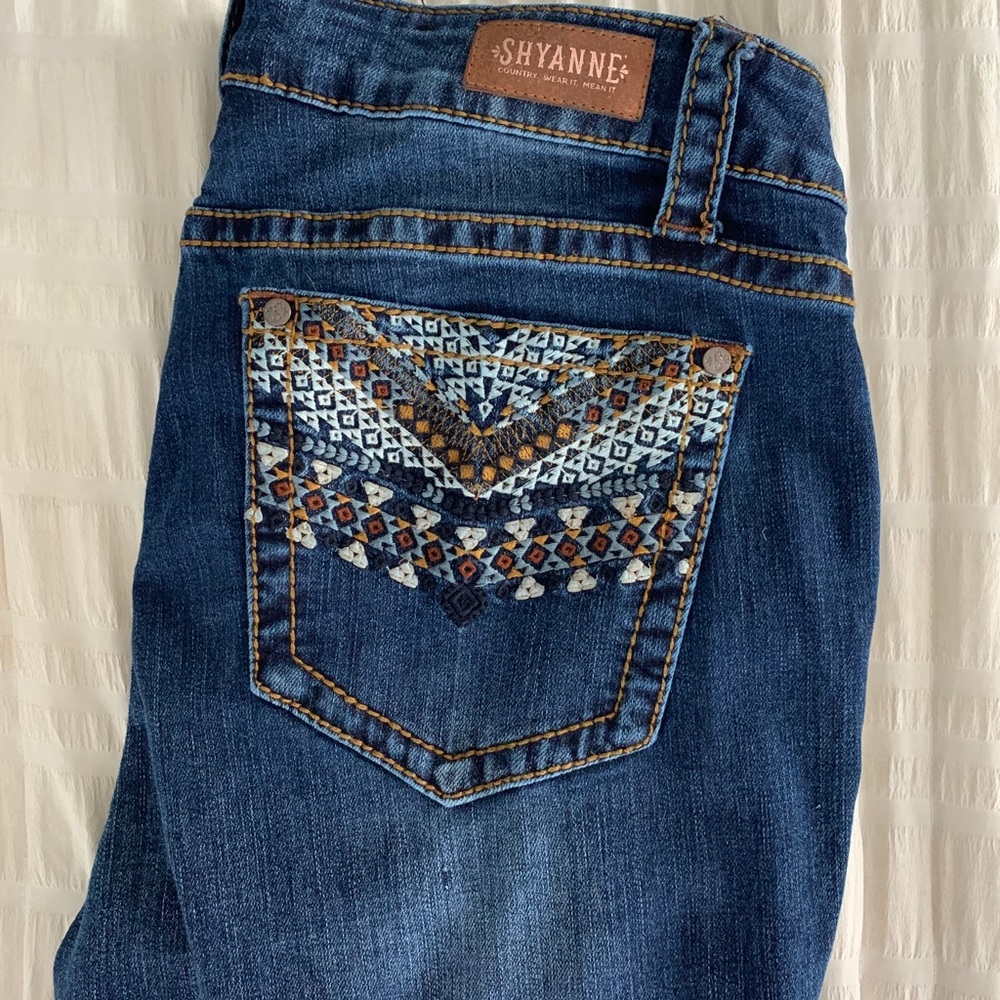 Shyanne bootcut. Size 33.  31” inseam